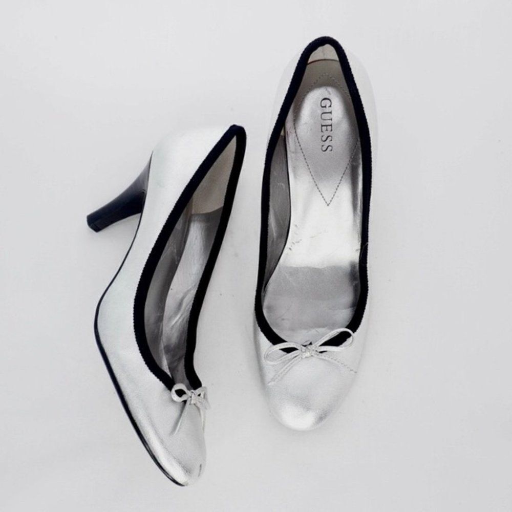GUESS Silver & Black Round Toe Leila Pumps, Size 7.5